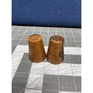Lake Benton Minn Wooden Salt And Pepper Cedar‎ Shakers